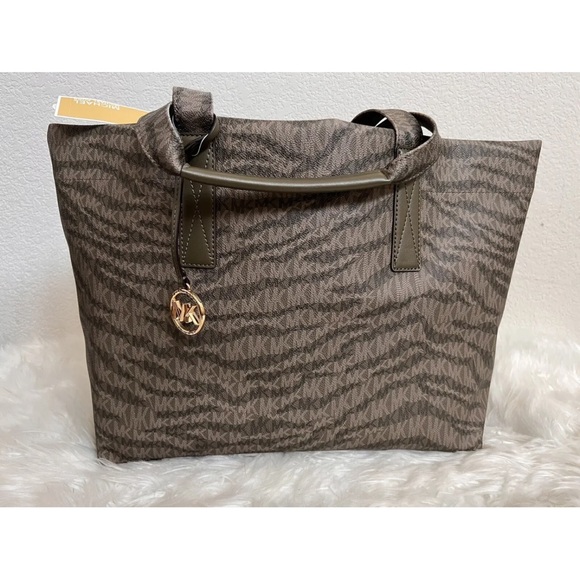 NWT MICHAEL Michael Kors Large Logo Animal Print Tote Olive with Signature Logo - Picture 9 of 9